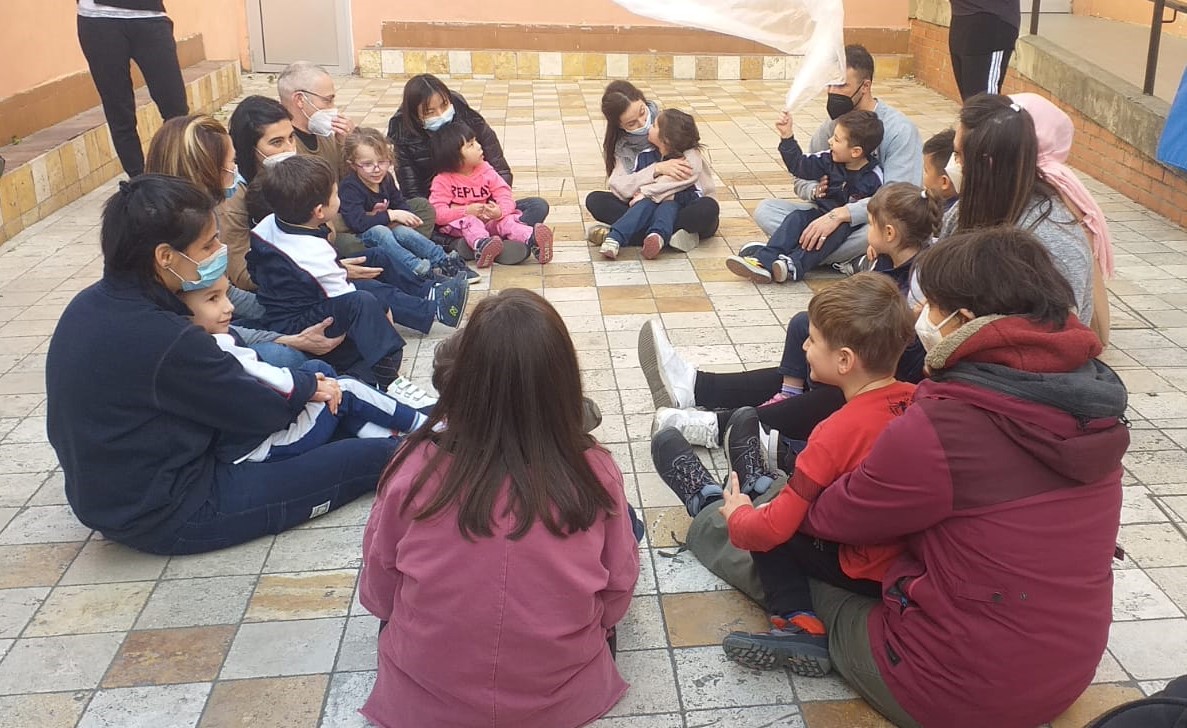 Laboratorio di psicomotricità all'aperto con i genitori!